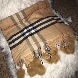 Burberry winter scarf 泥
